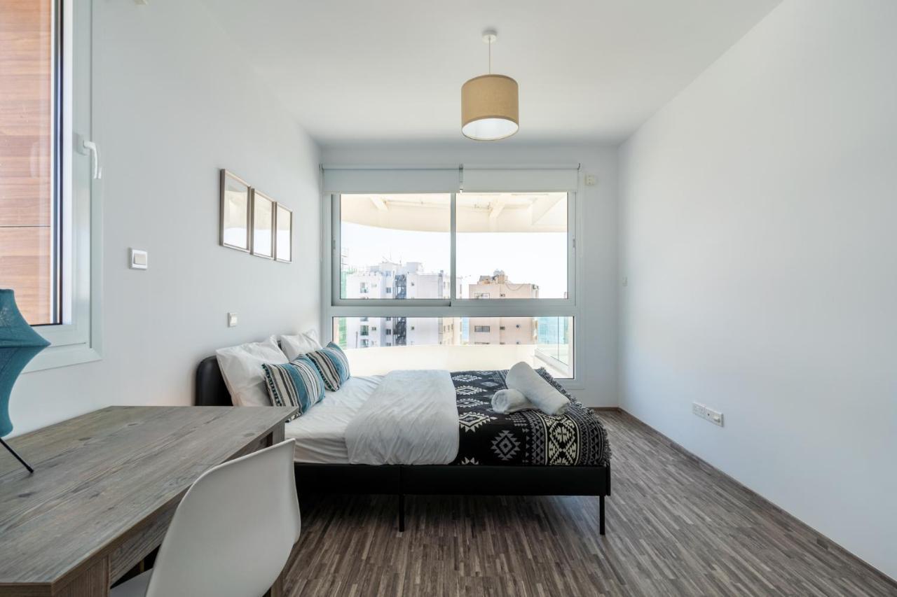 Oyster 1-Br Apt In Ларнака Экстерьер фото