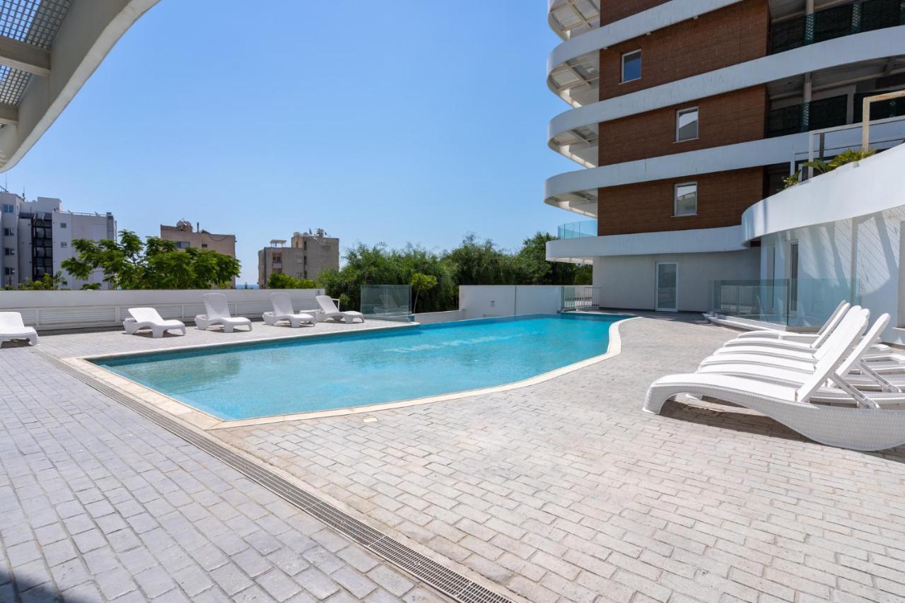 Oyster 1-Br Apt In Ларнака Экстерьер фото