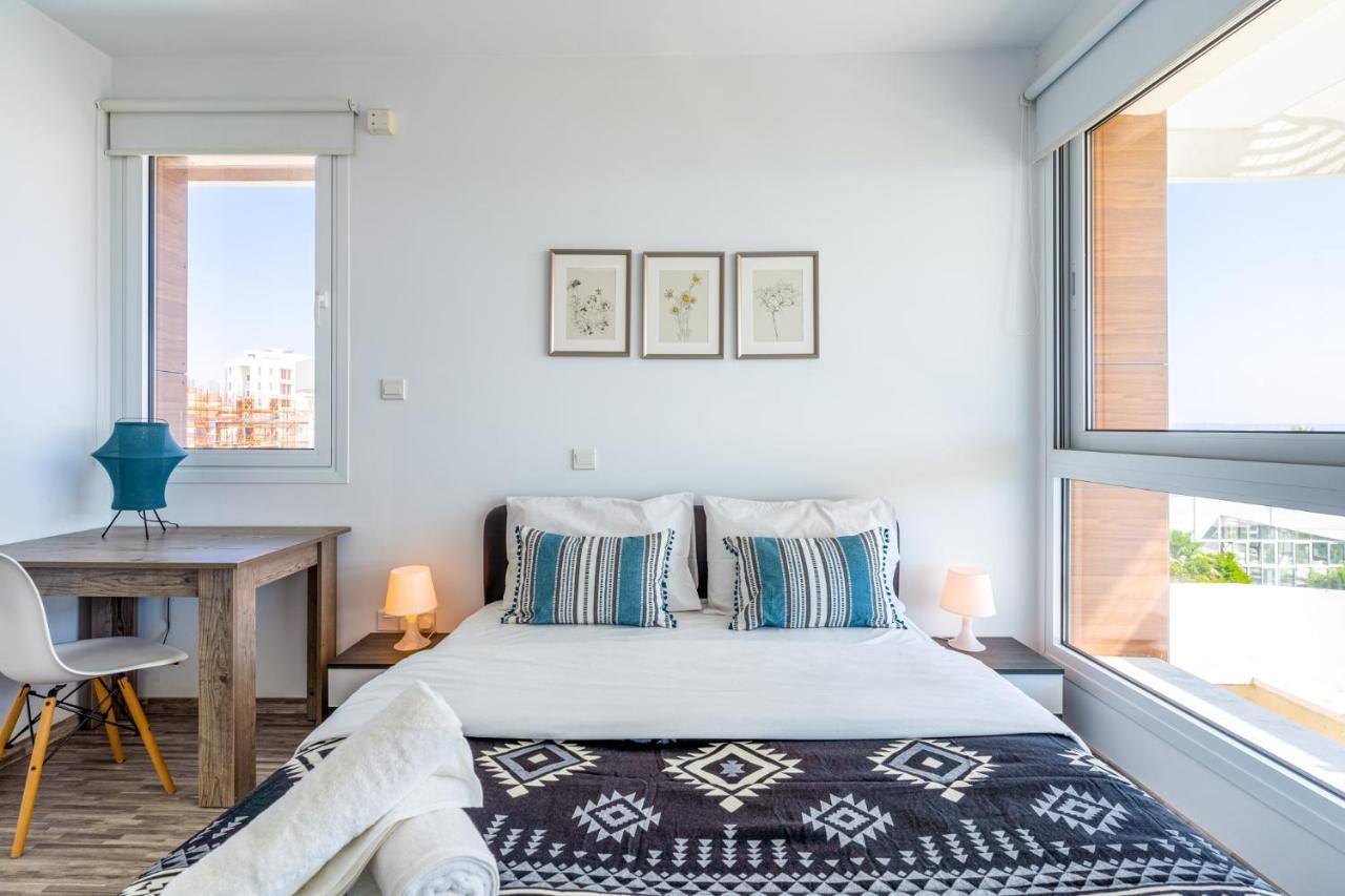 Oyster 1-Br Apt In Ларнака Экстерьер фото