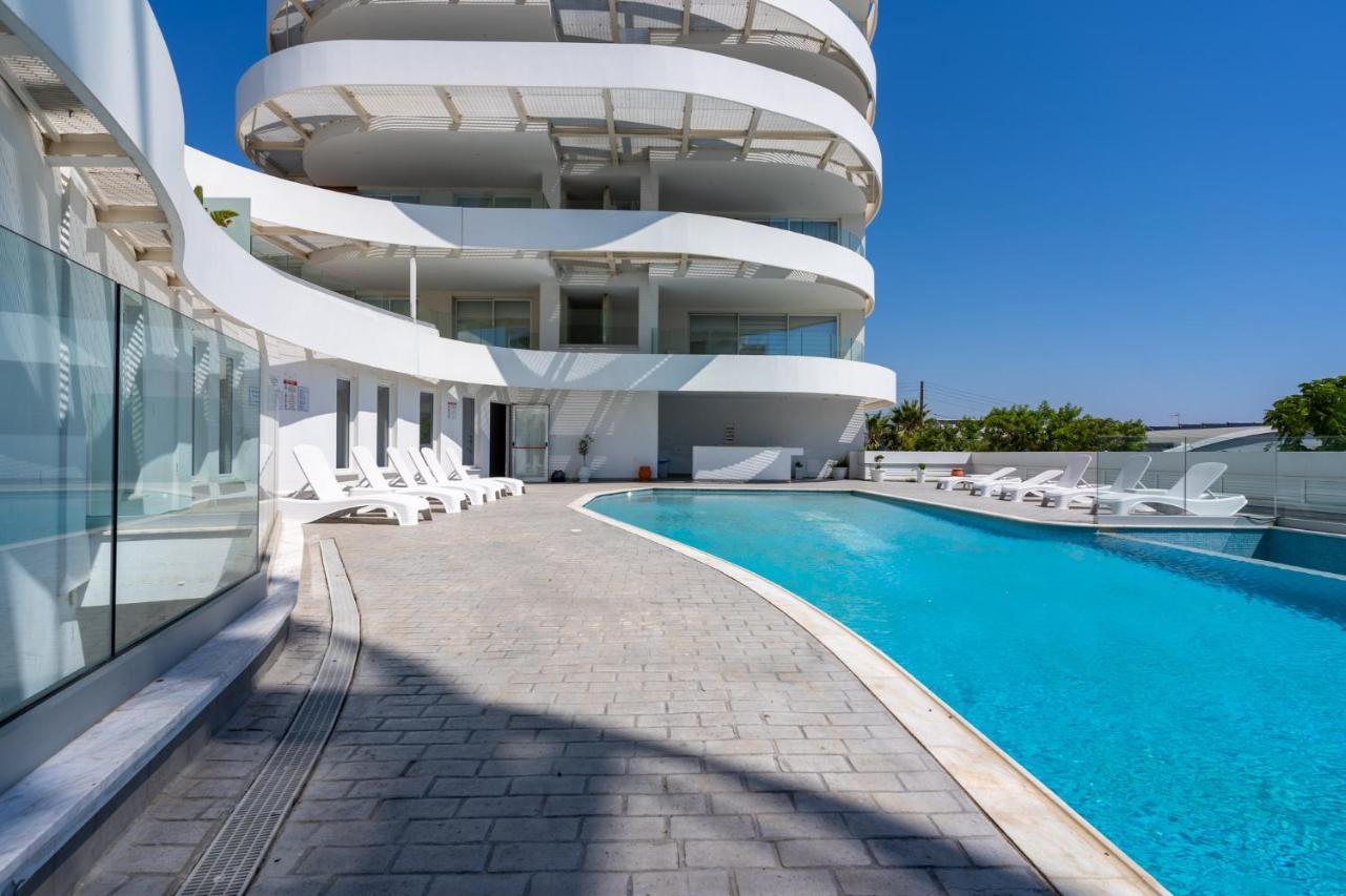 Oyster 1-Br Apt In Ларнака Экстерьер фото